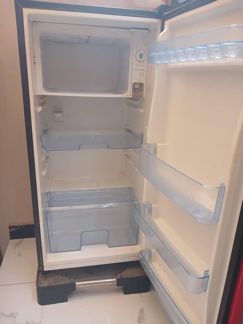Refrigerator 1