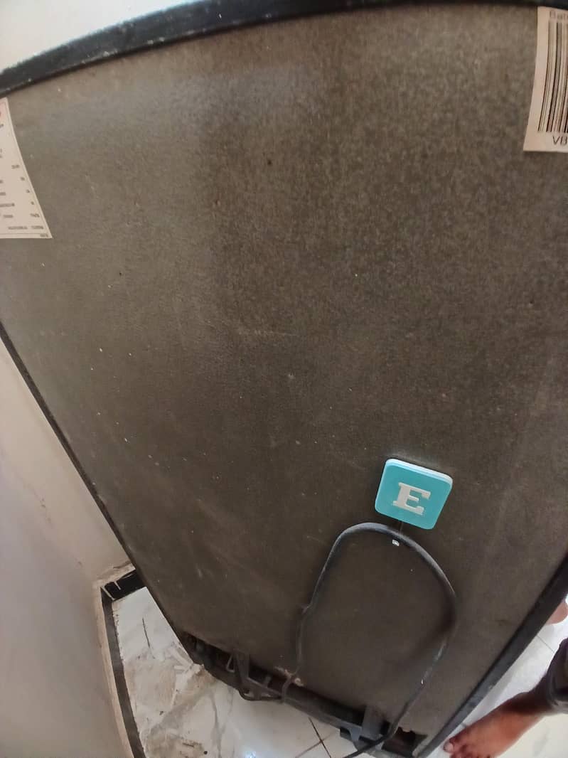 Refrigerator 3