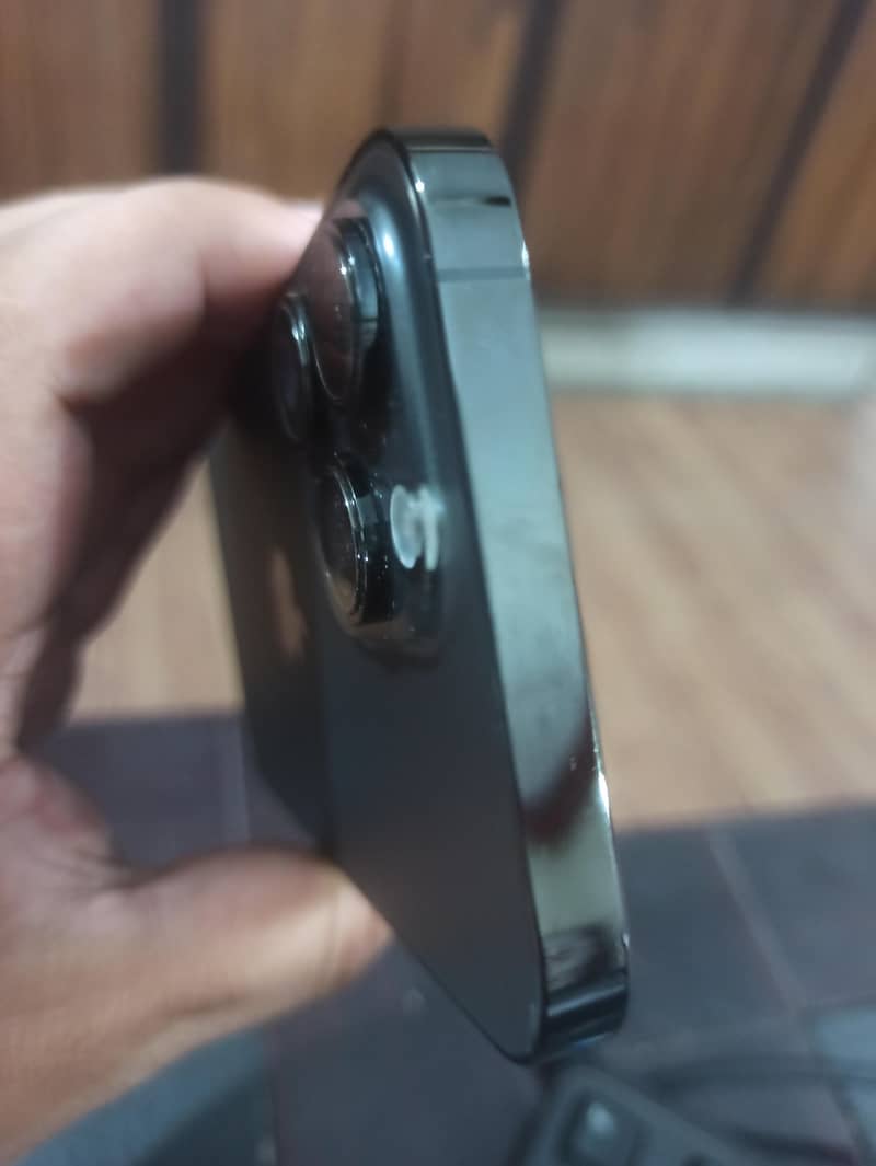 Apple iPhone 14 Pro Max 3