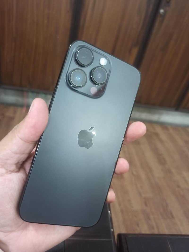 Apple iPhone 14 Pro Max 6
