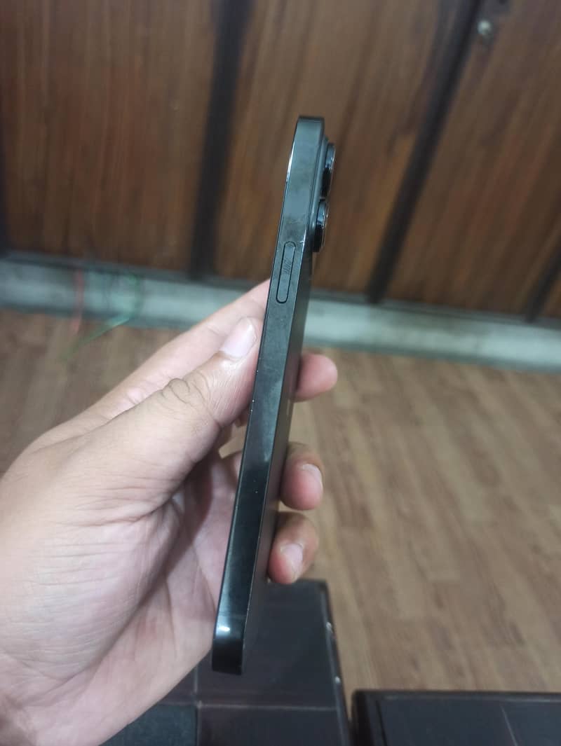 Apple iPhone 14 Pro Max 7