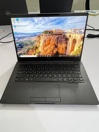 Dell Latitude 7400 – Core i5 8th Gen | 8GB RAM | 256GB NVMe SSD