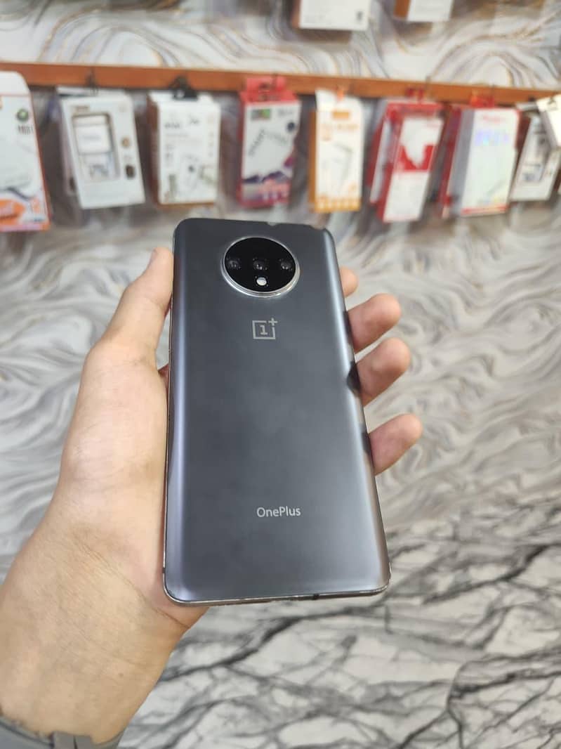 One Plus 7T 1