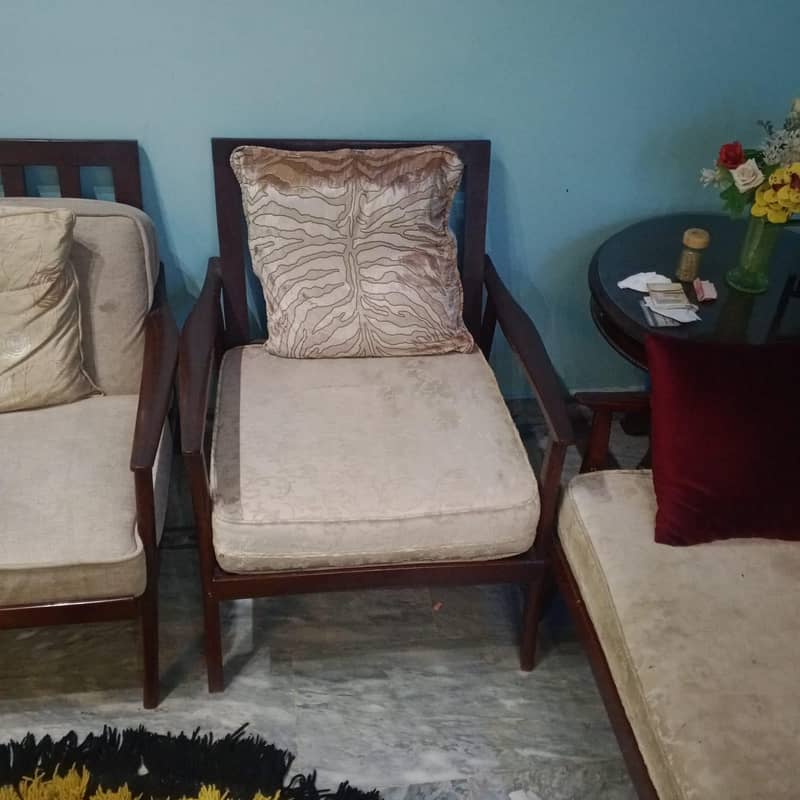 5 seetr corner table with siad table back set table 1