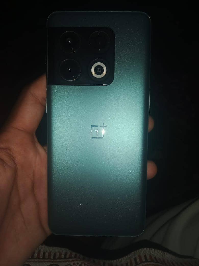 One Plus 10 Pro 3