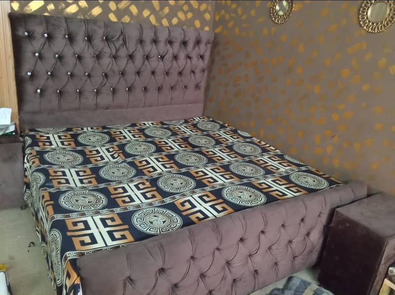 King bed 0