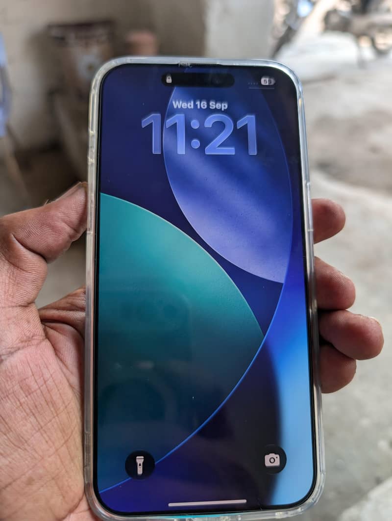 Apple iPhone 15 Pro Max 2