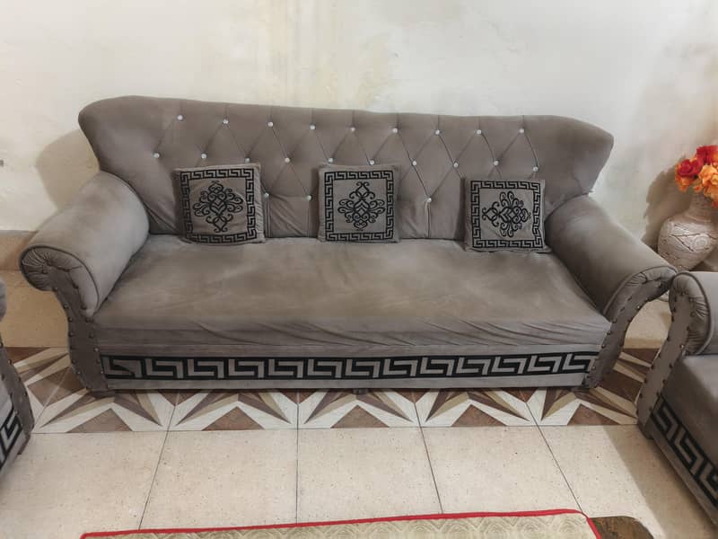 Sofa Set with 3 tables 7