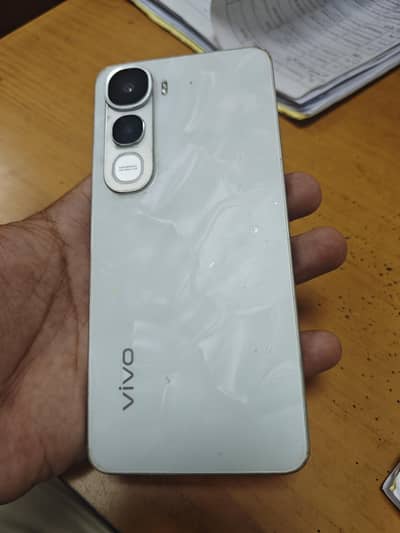 Vivo Y400 8+8 256gb 5 month warranty remaining