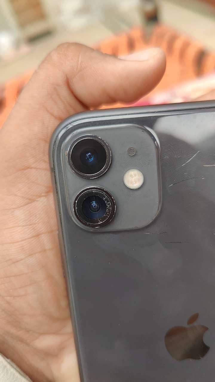 Apple iPhone 11 5