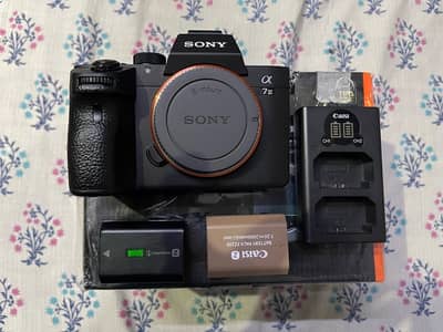 sony a7iii and sigma 35mm 1.4 DG DN 10/10 mint condition