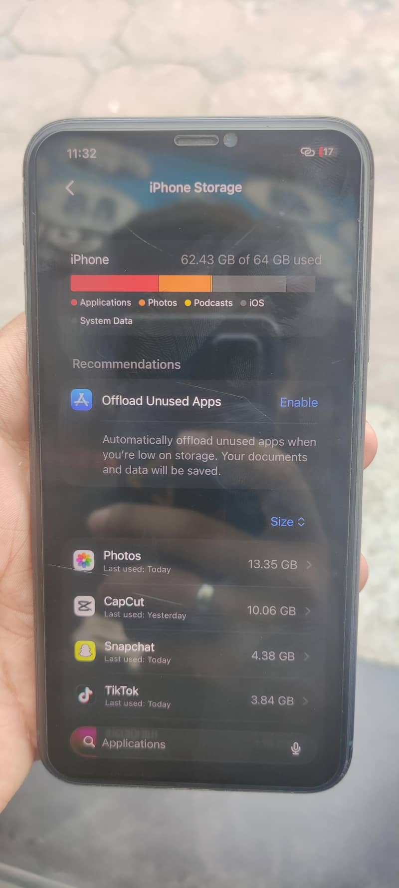 Apple iPhone 11 Pro Max 8
