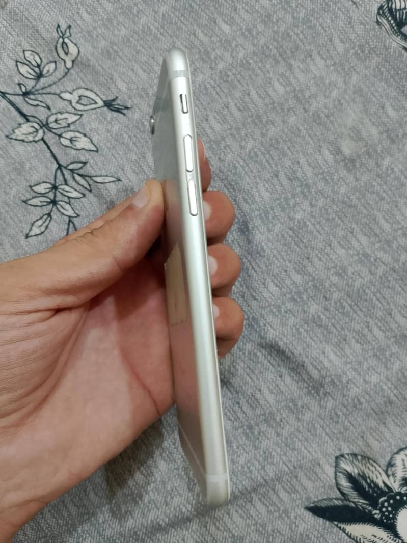 Apple iPhone 6 3