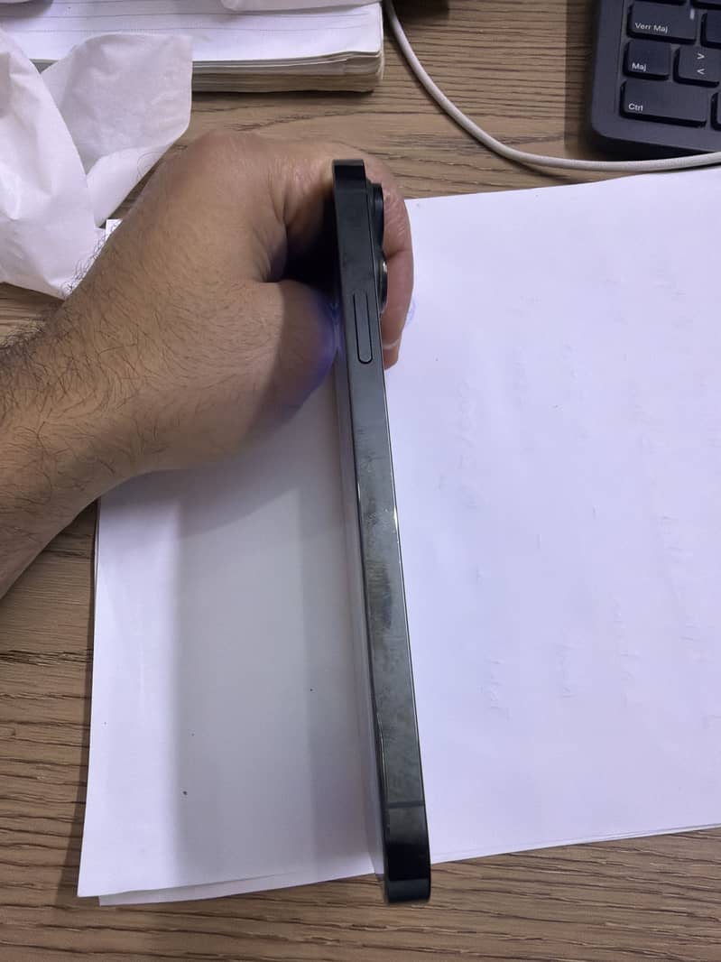Apple iPhone 13 Pro Max 3