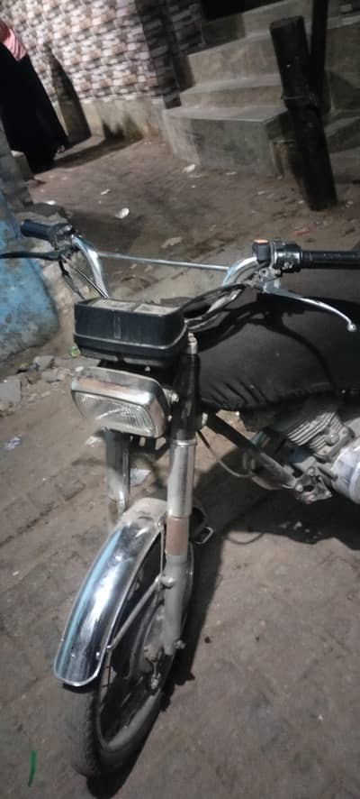 unique 125