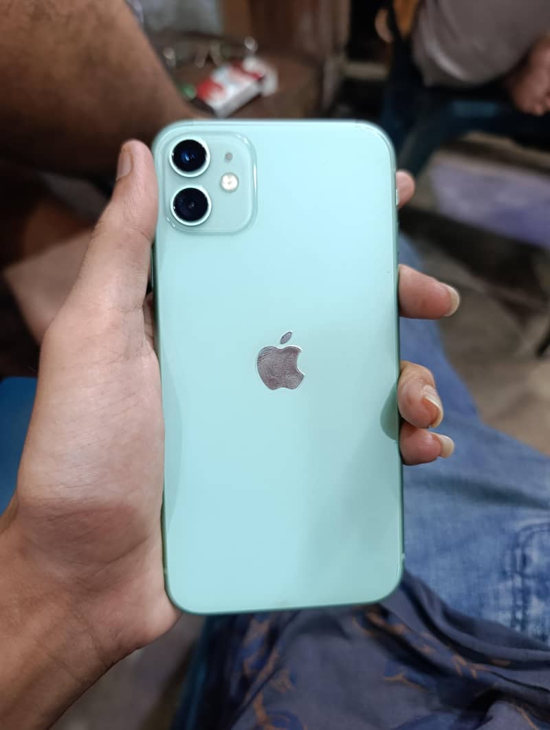 Apple iPhone 11 0