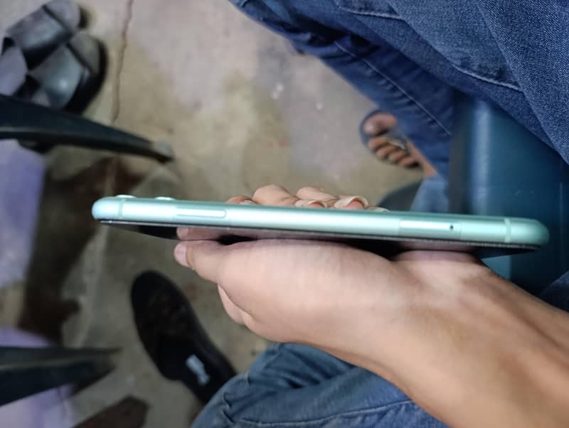 Apple iPhone 11 1
