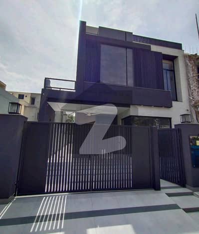 10 Marla Brand New House For Sale In Lake City Sector M2