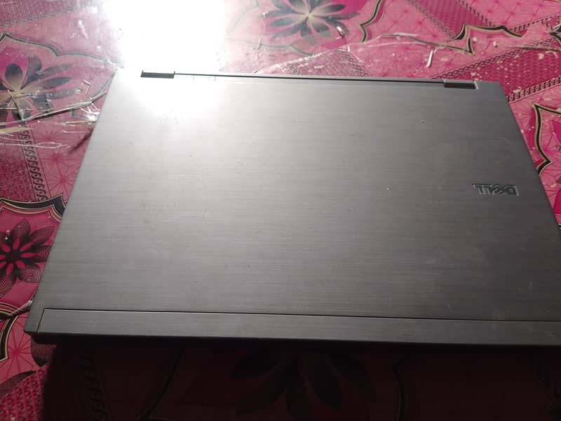 Dell latitude E6410 3