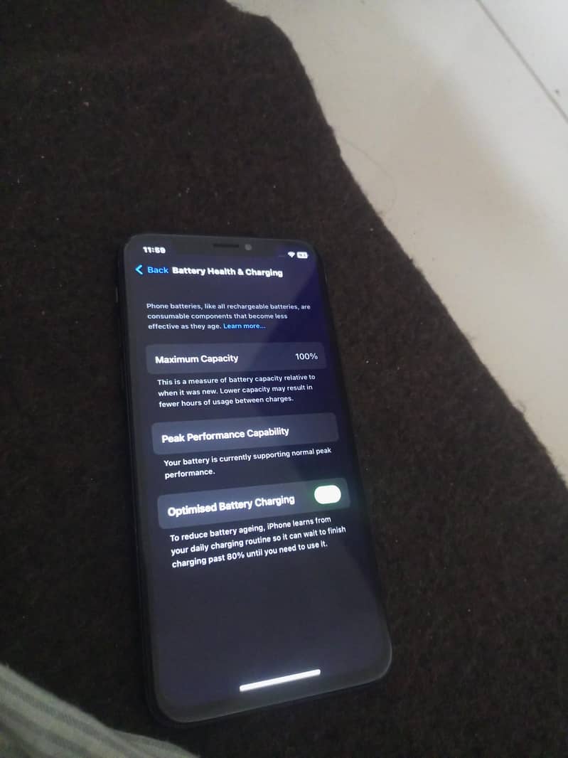 Apple iPhone X 3