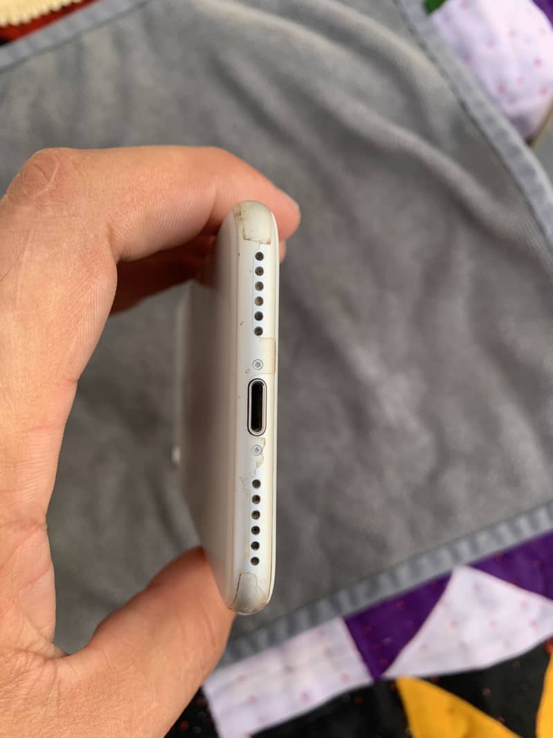 Apple iPhone 8 2