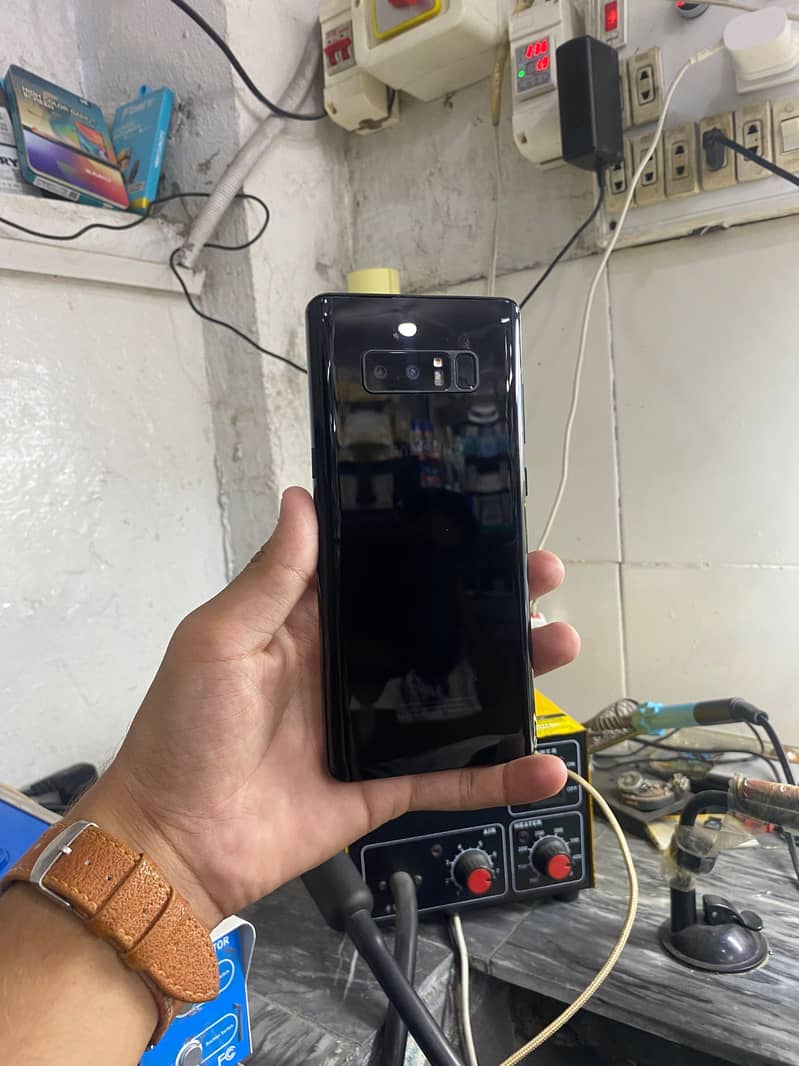 Samsung Mobile Note 8 1