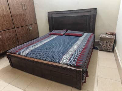 Double Bed With Mettres for sale