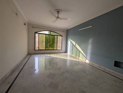 A Beautiful Upper Portion For Rent
