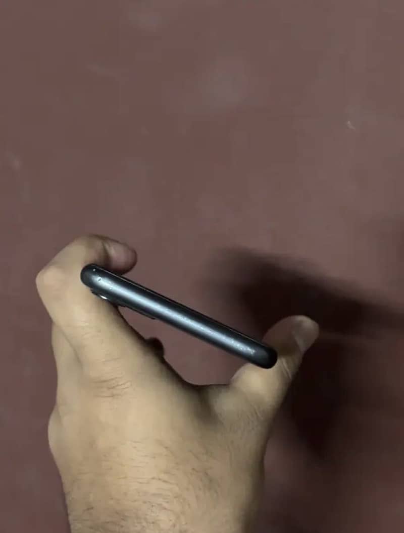 Apple iPhone 11 2