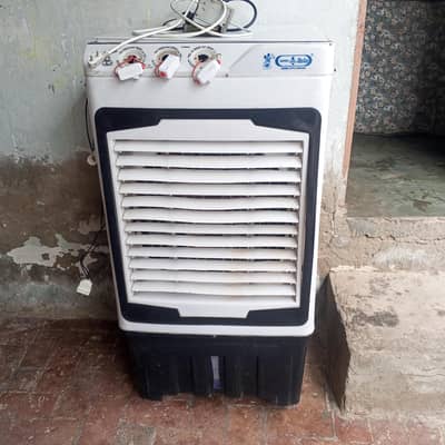 Ac. DC . cooler