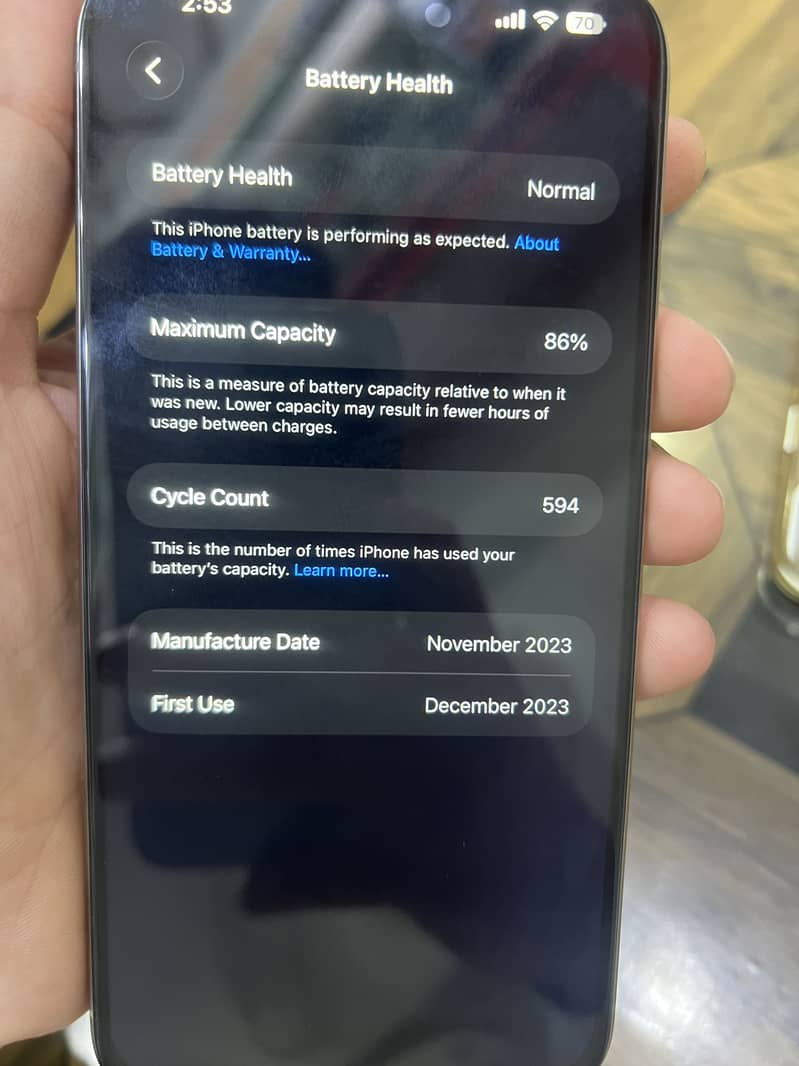 Apple iPhone 15 Pro Max 4