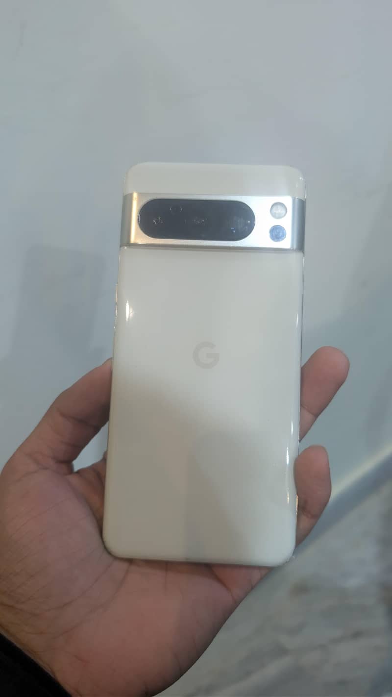 Google Pixel 8 Pro 6