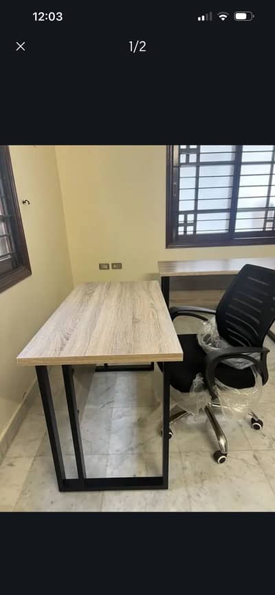 Executive Office Desk Set with Chair [Like New]