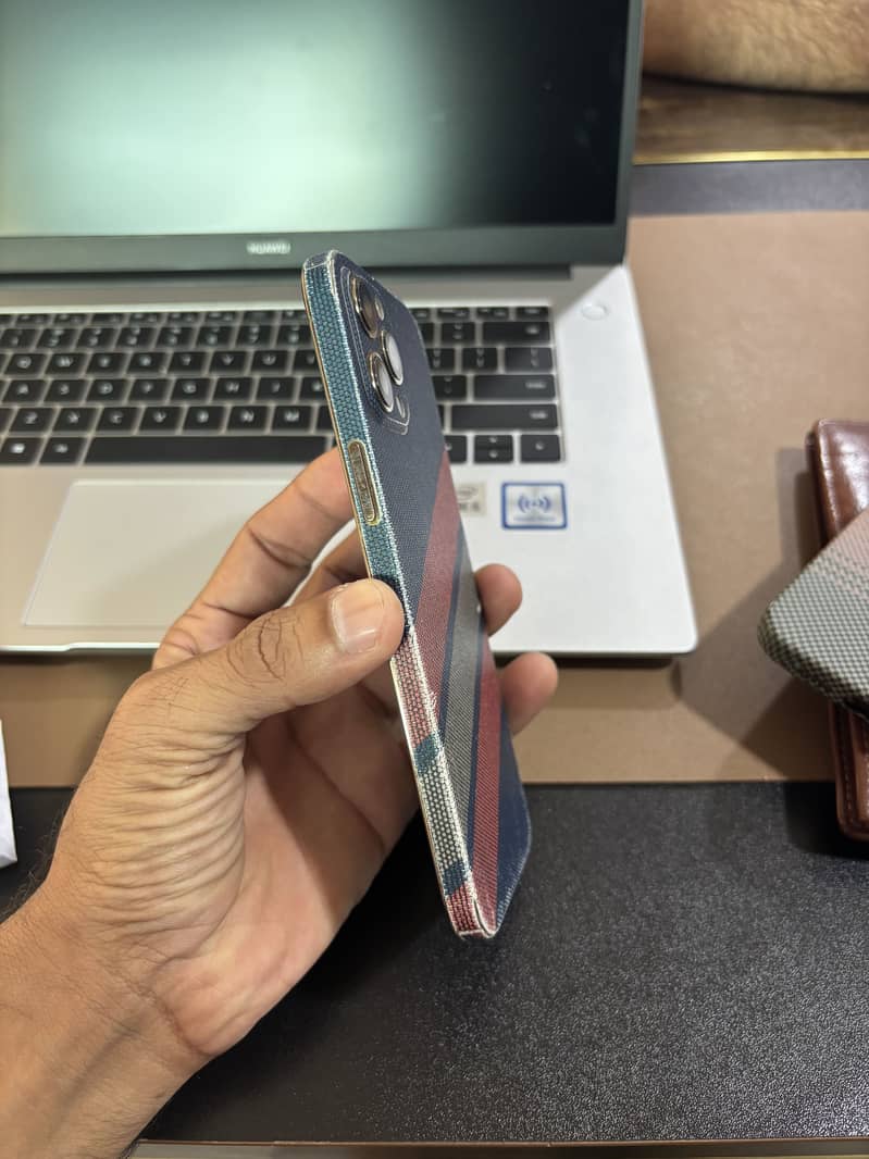 Apple iPhone 12 Pro Max 4