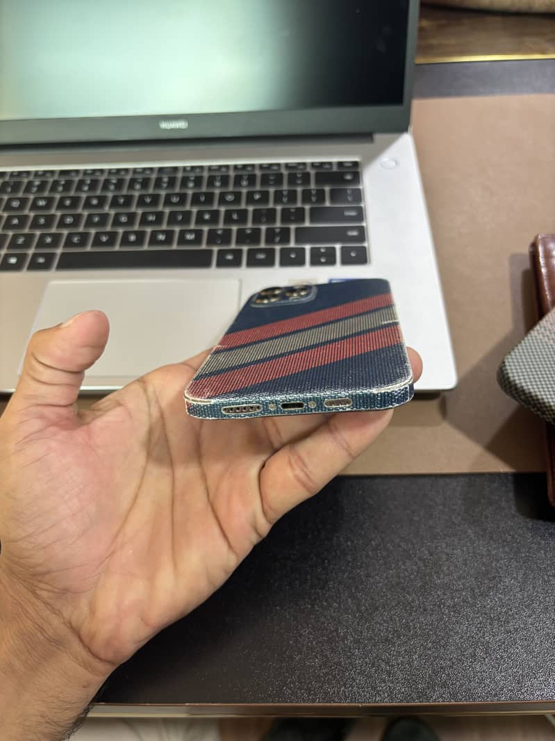 Apple iPhone 12 Pro Max 5