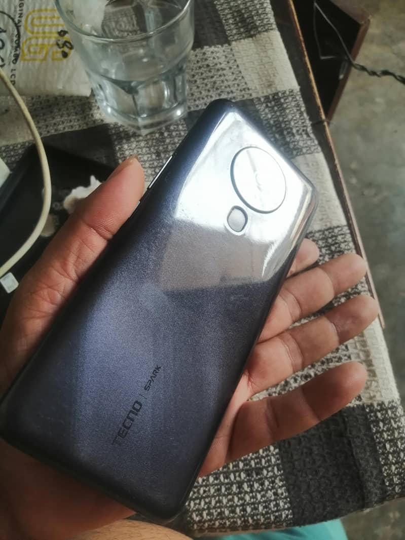 Tecno Spark 6 1