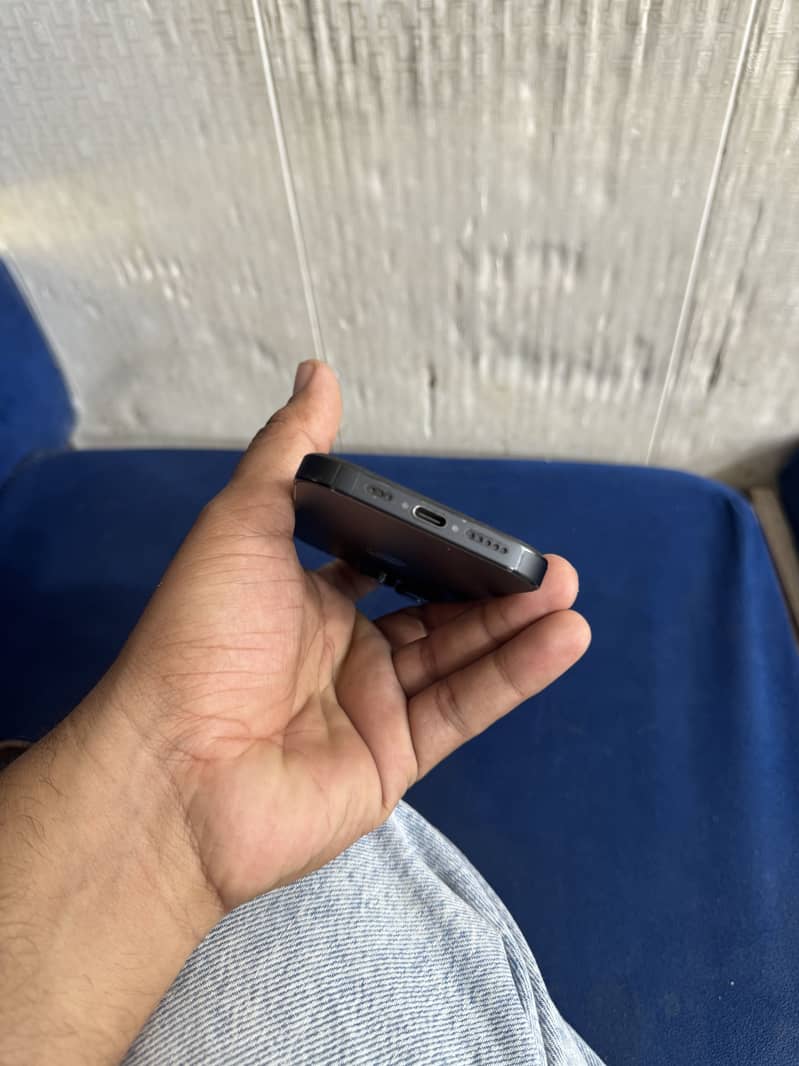 Iphone 16 pro 2