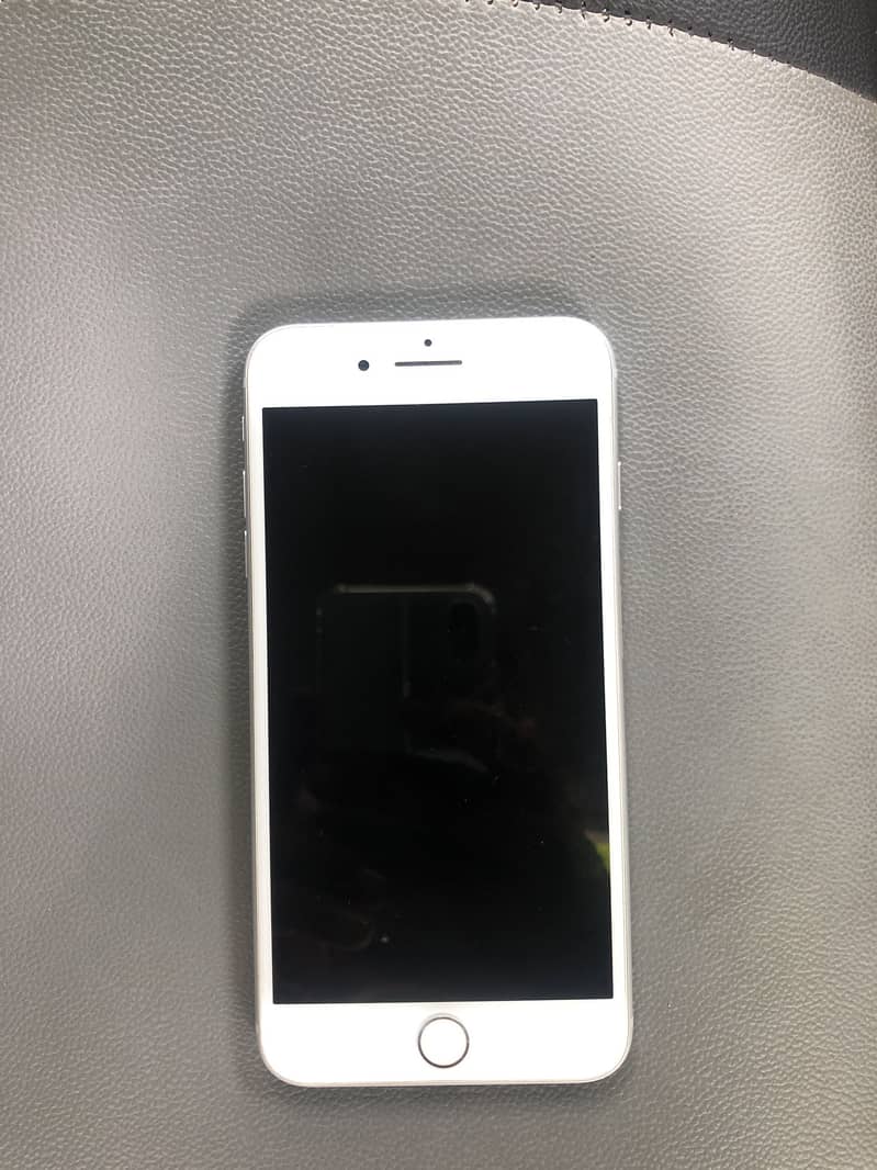 Apple iPhone 8 Plus 0