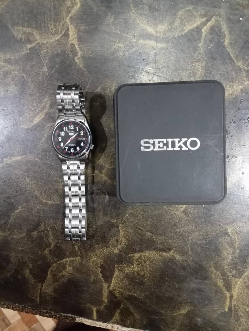 Seiko 5 automatic 0