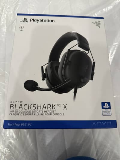 Razer headphones and ps5 controller charger and coolant