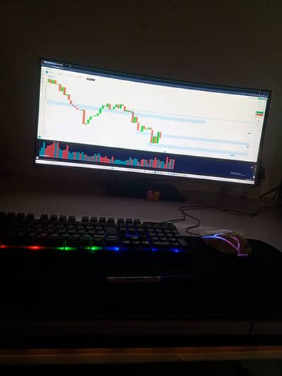 Dell curved monitor 34 inch. very high resolution.