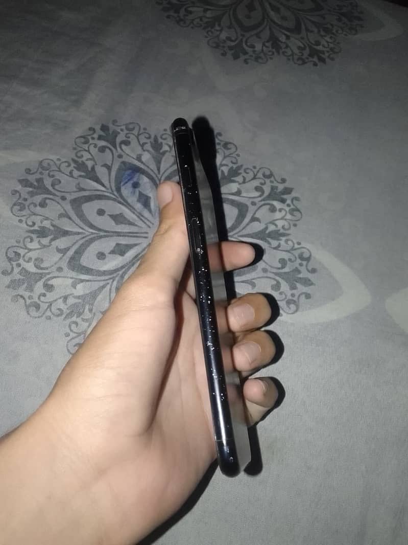 Apple iPhone 7 Plus 4