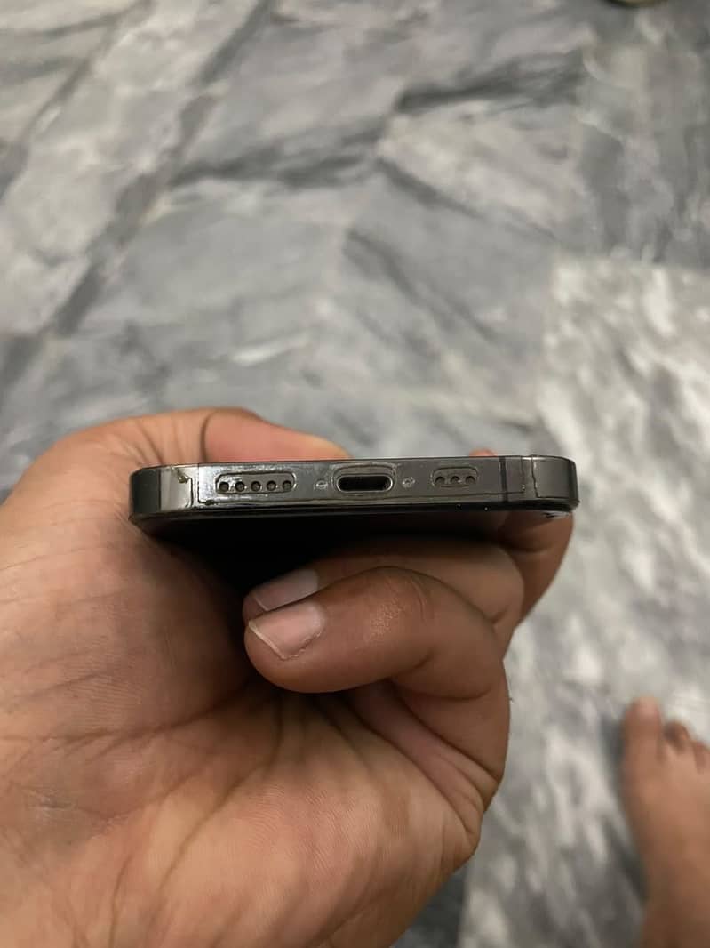 Apple iPhone 12 Pro 4