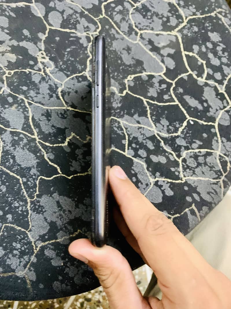 Honor 8S 6