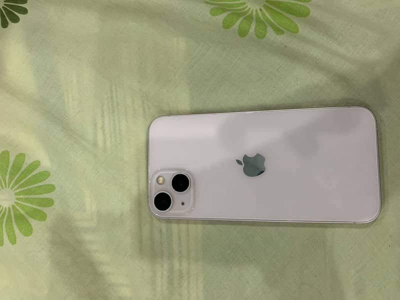Apple iPhone 13 1