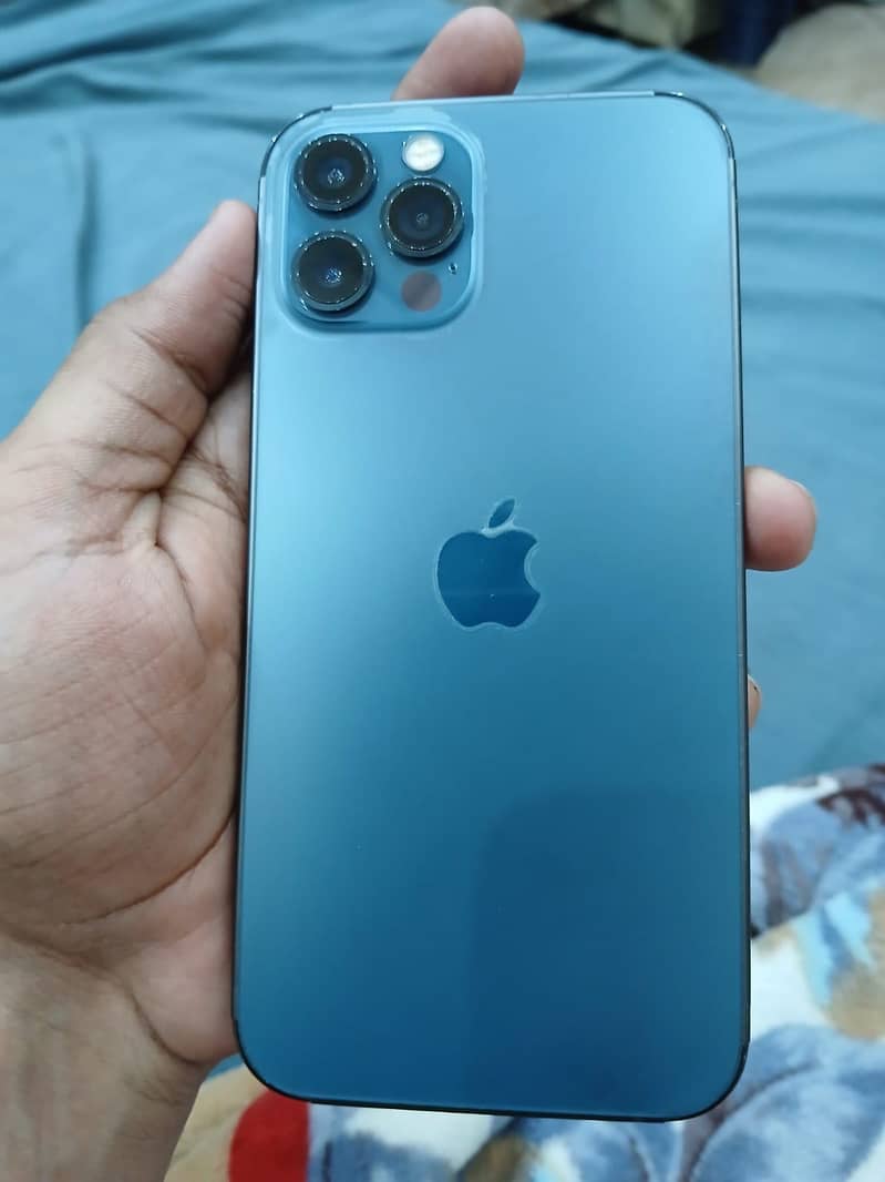Apple iPhone 12 Pro 3