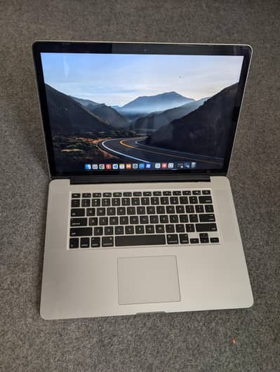 MacBook Pro Mid 2015 - 16GB/256GB