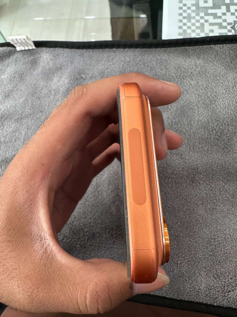 Apple iPhone 17 Pro Max 3
