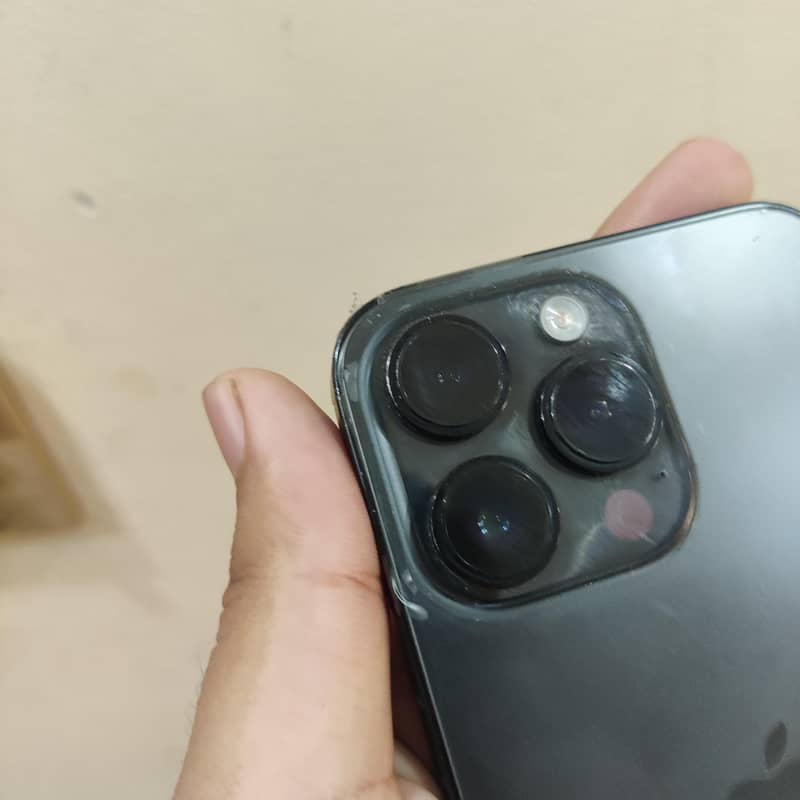 Apple iPhone 14 Pro Max 6