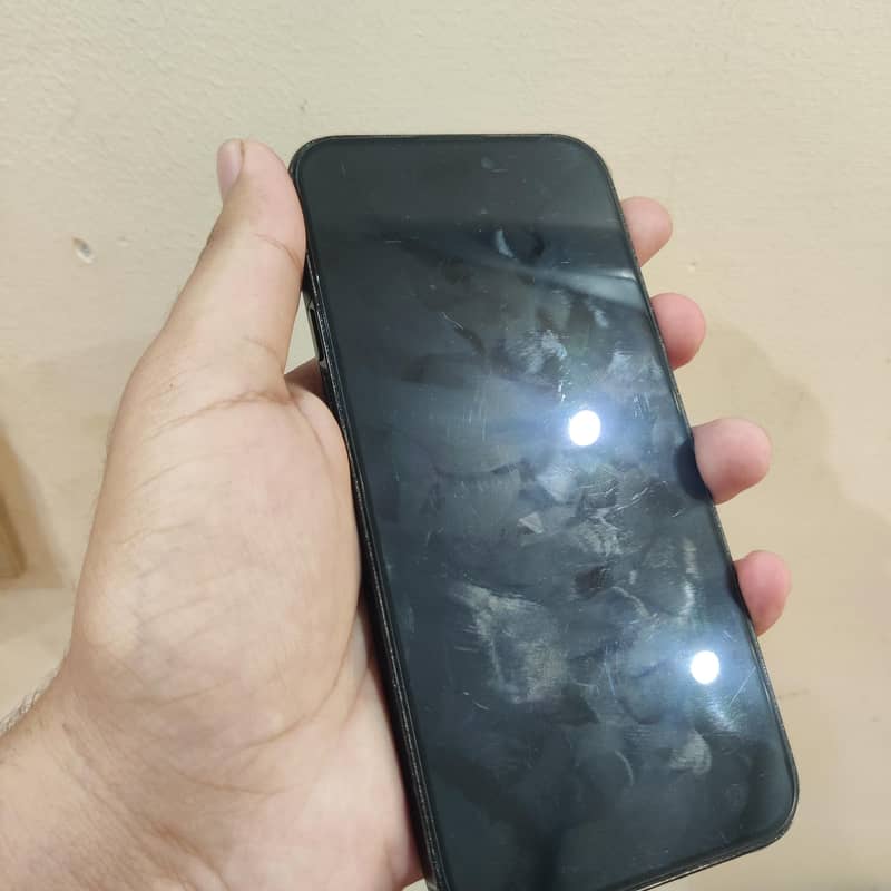 Apple iPhone 14 Pro Max 7
